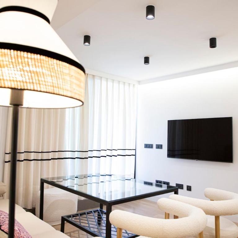 San Pablo 1 De Lujo - Apartamento Deluxe de 2 dormitorios con balcón - 40