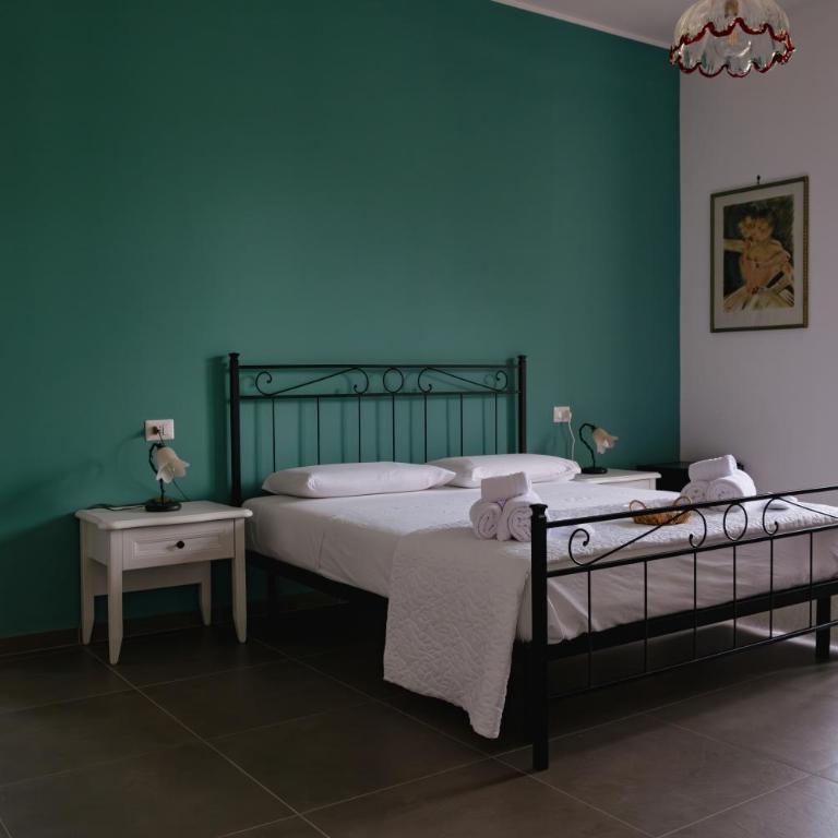 Villa Rubino - Camere - Vierbettzimmer mit Meerblick - 3