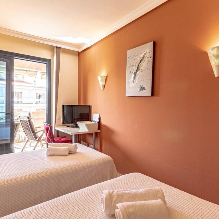 Santos Lerch Sol Apartment - Two-Bedroom Apartment - 35