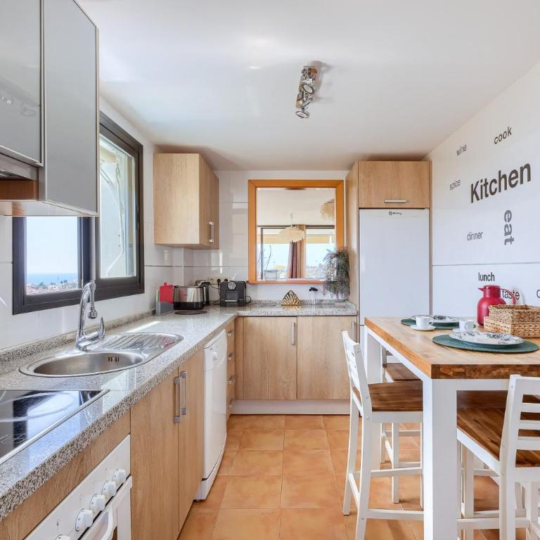Hollywood Hills - Seaview Apartment - Apartamento - 9