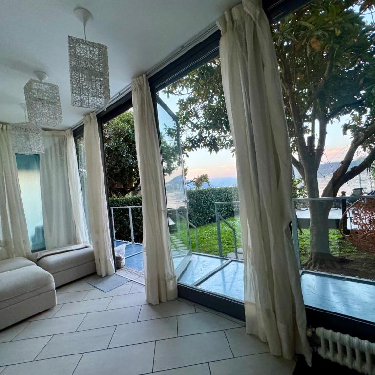 Rest and Relax Arona - On the lake - Appartamento con 1 Camera da Letto - 2