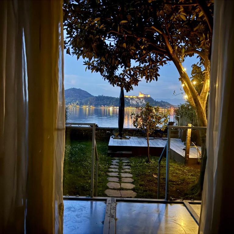 Rest and Relax Arona - On the lake - Appartamento con 1 Camera da Letto - 15