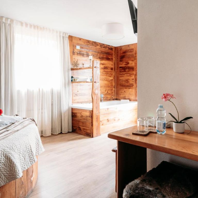 Serendipity Hotel - Suite Deluxe con Vasca Idromassaggio - 6