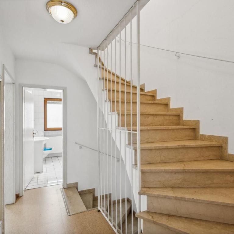 Monteurswohnungen in Augsburg und Umgebung - Five-Bedroom House - 12