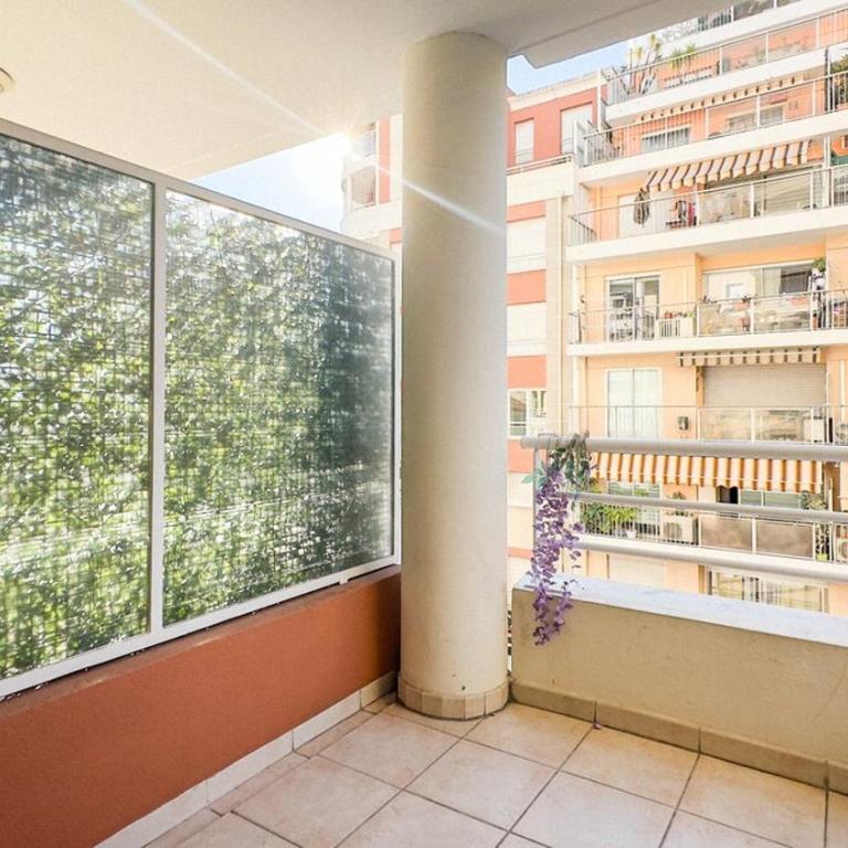 nice two rooms - Appartement 1 Chambre - 17
