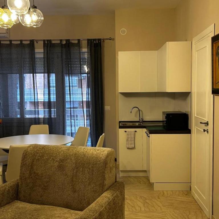 Bella Roma Stay - Two-Bedroom Apartment - 6
