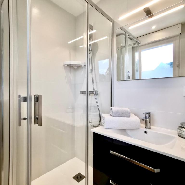 L'Azur - 50 m de la Plage, Wi-Fi, Moderne, Central - Studio mit Schlafsofa - 3