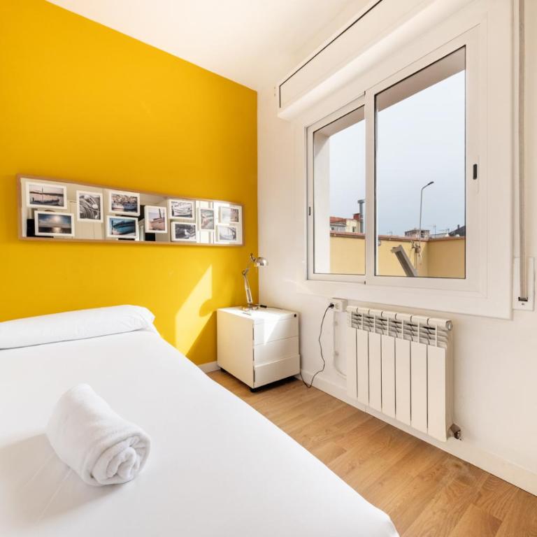AinB Barcelona Sants Apartments - Apartment with Terrace - 3