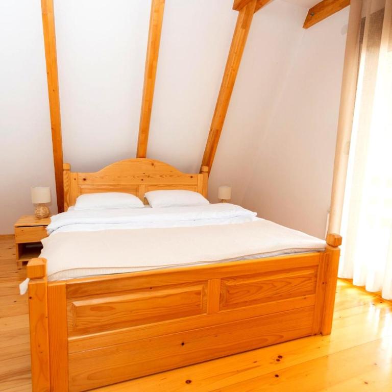 HILL VIEW Chalets - Three-Bedroom Chalet - 15