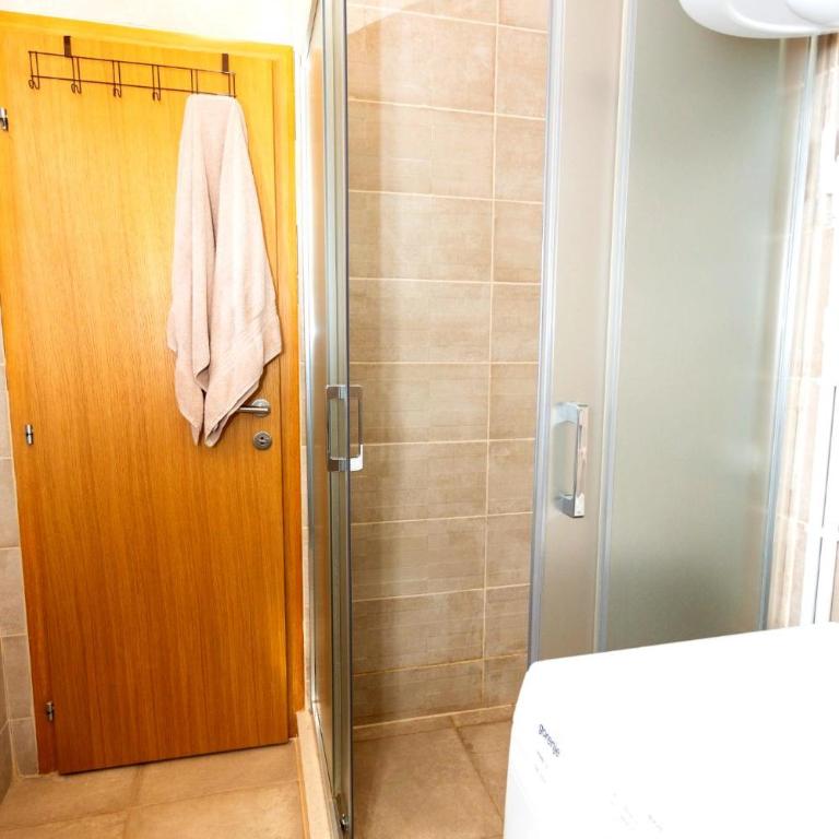 HILL VIEW Chalets - Three-Bedroom Chalet - 10