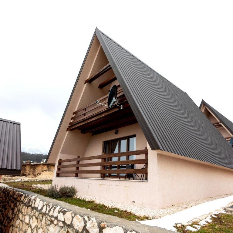 HILL VIEW Chalets - Three-Bedroom Chalet - 7