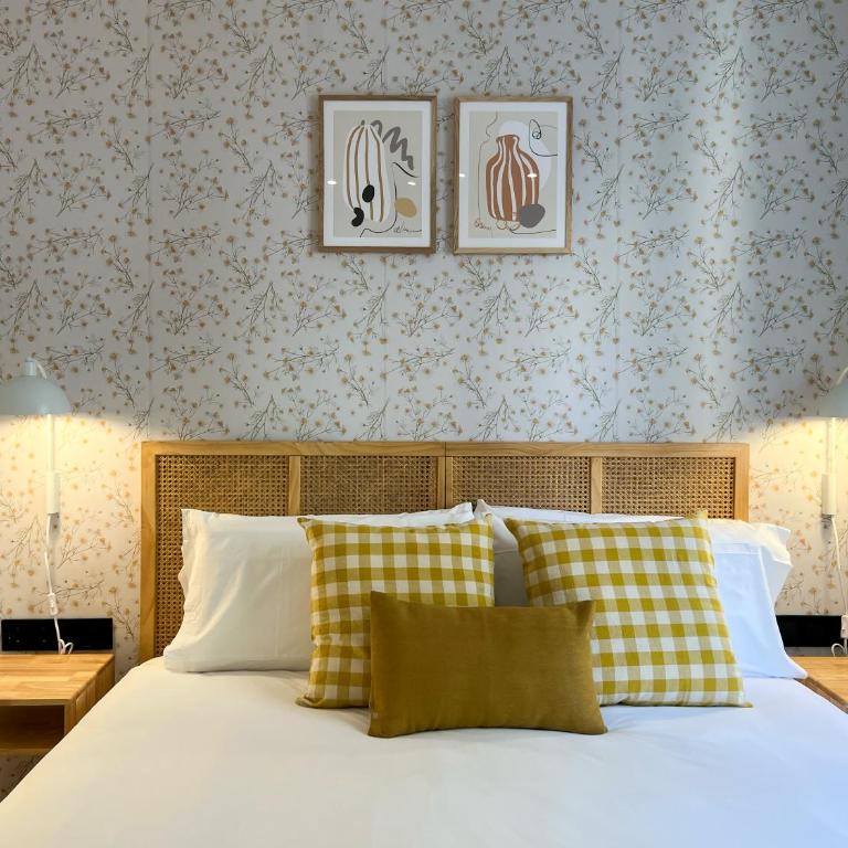 Stay U-nique Apartments Balmes II - Four-Bedroom Apartment - 19