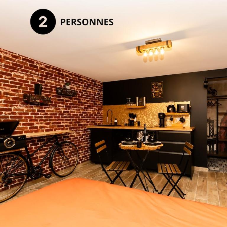Privatize 3 lofts 300 m2 & games bar by LOFT URBAN - Appartamento con 1 Camera da Letto - 54