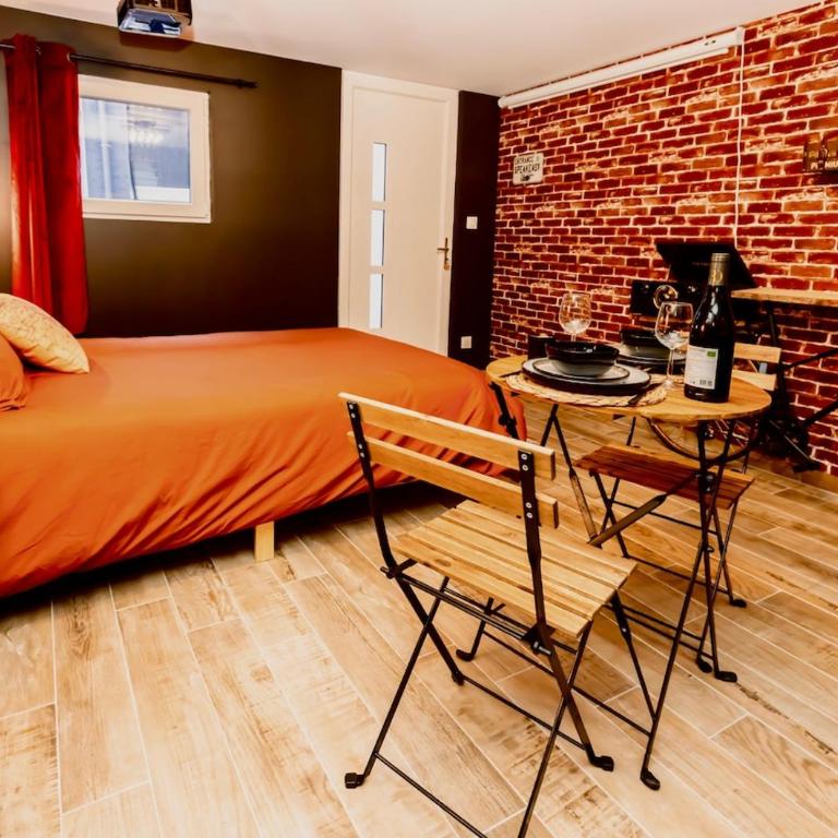 Privatize 3 lofts 300 m2 & games bar by LOFT URBAN - Appartamento con 1 Camera da Letto - 68