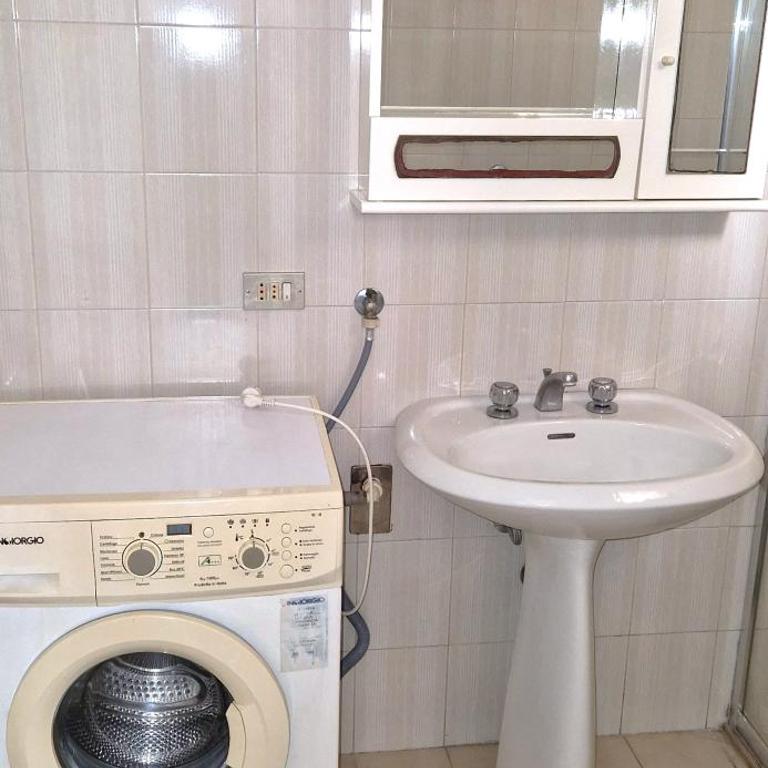 Economy Guest House - Appartamento con 2 Camere da Letto e Terrazza - 20