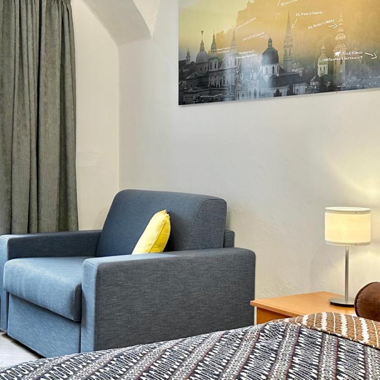 Hotel Krone 1512 - Standard Doppelzimmer mit Straßenblick - 12