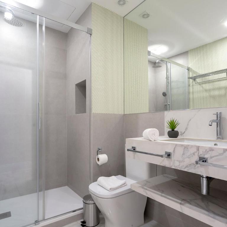 Genteel Home Alfalfa - Three-Bedroom Apartment - 12