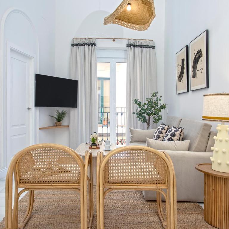 Genteel Home Alfalfa - Three-Bedroom Apartment - 10