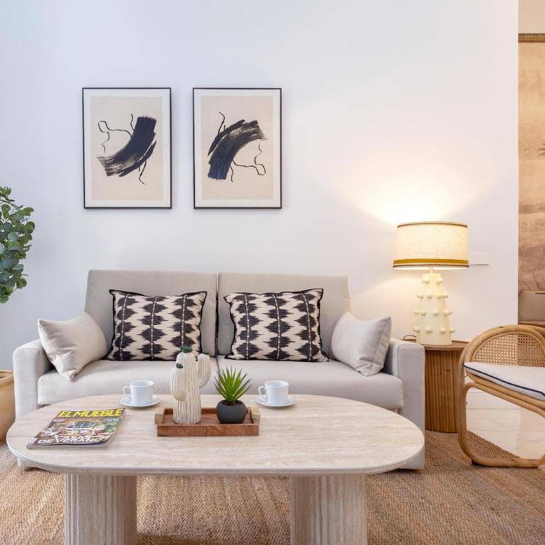 Genteel Home Alfalfa - Three-Bedroom Apartment - 3