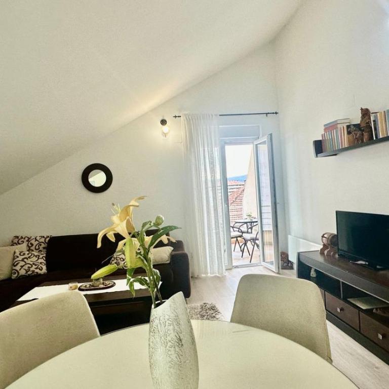 Apartments Teodo - Apartman sa Balkonom - 8
