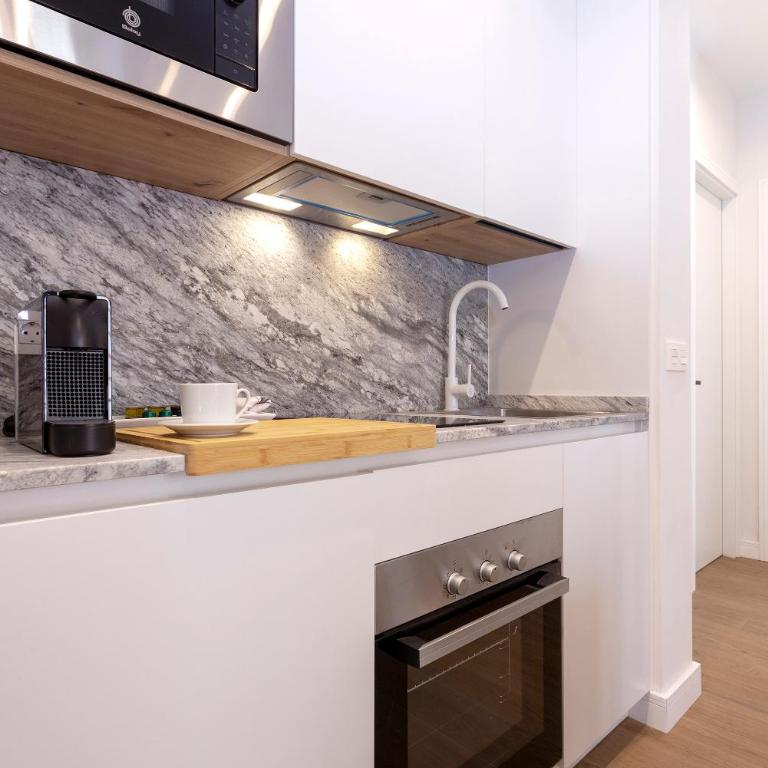 Genteel Home Gamazo - Apartamento de 2 dormitorios con terraza y piscina privada - 4