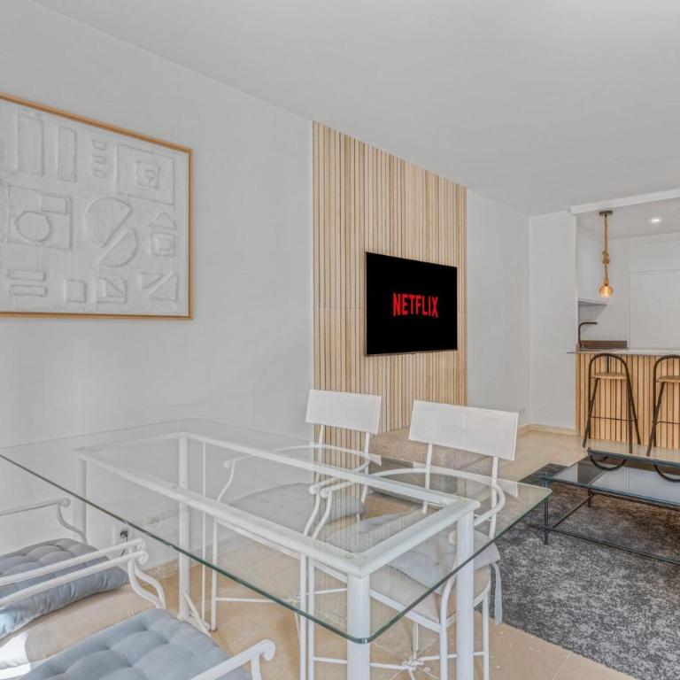 1 Chambre - Ascenseur - Spacieux - Proche palais - Apartamento de 1 dormitorio - 4