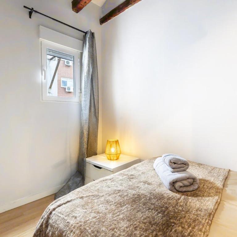 Temporary 2-bedroom apartment in Madrid Centro AMP964 - Two-Bedroom Apartment - 23