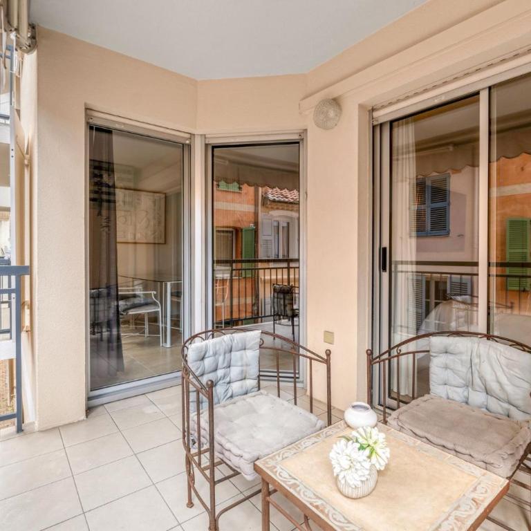 1 Chambre - Ascenseur - Spacieux - Proche palais - Apartamento de 1 dormitorio - 13