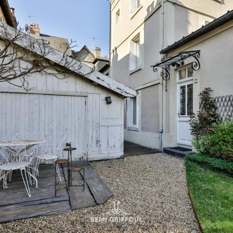 Family Stay - In the Heart of Honfleur 8 guests Private Garden - Ferienhaus - 24