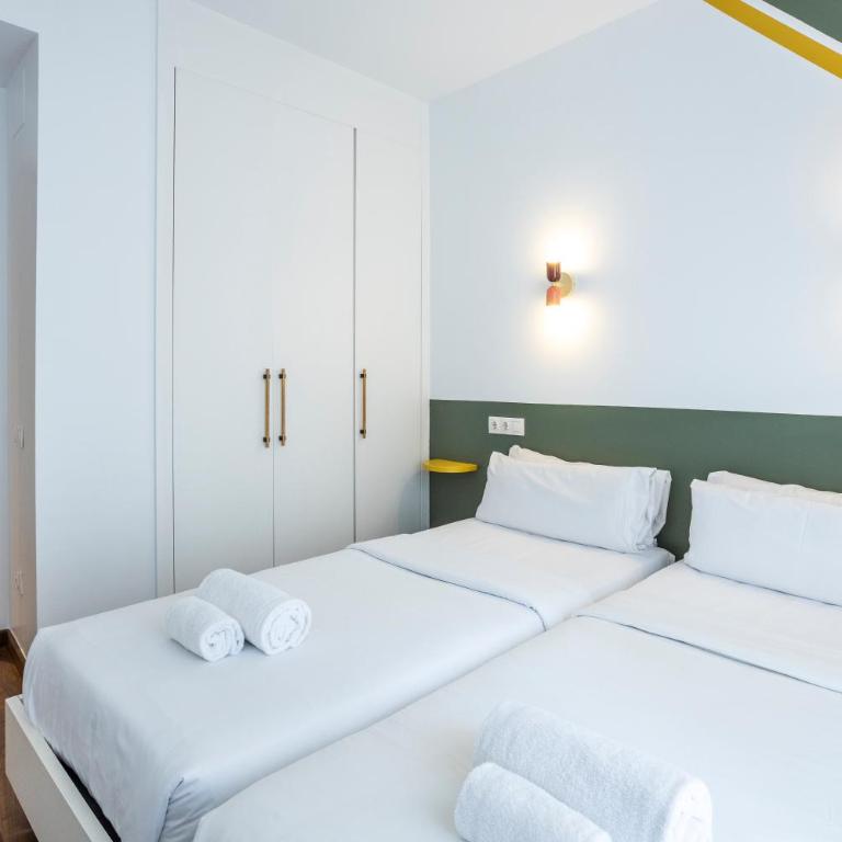 Sweett - Casa Bailen - Two-Bedroom Apartment - 4