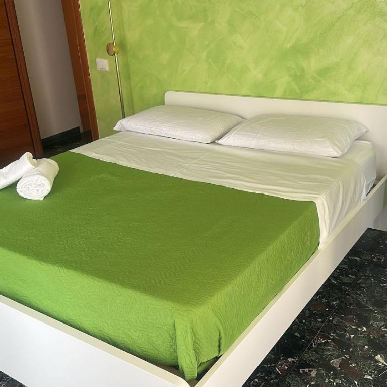 Marconi Rooms and Apartments - Two-Bedroom Apartment with Balcony - Separate Building - Via Poloni, 17 - 1