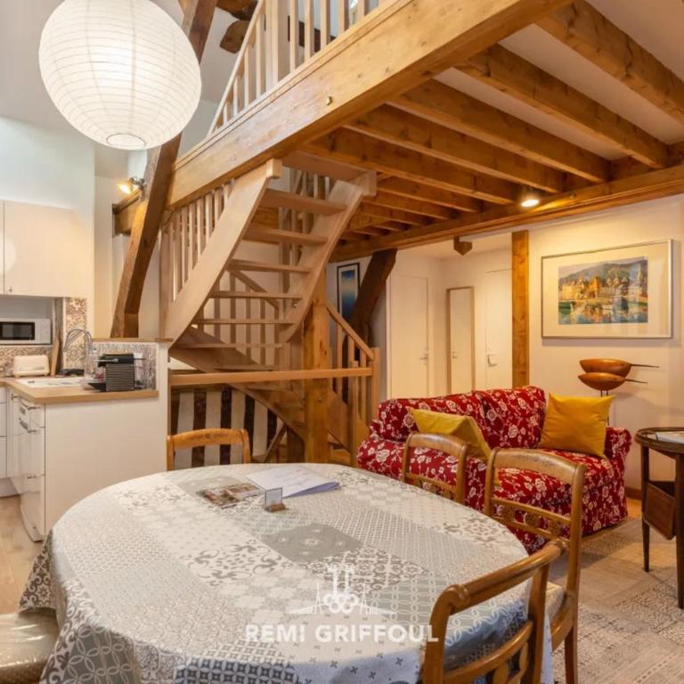 Le Séjour Honfleurais 3 Duplex with Local Charm City Center 4 Guests - Appartement - 1