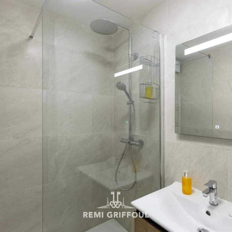 Le Séjour Honfleurais 3 Duplex with Local Charm City Center 4 Guests - Appartement - 5