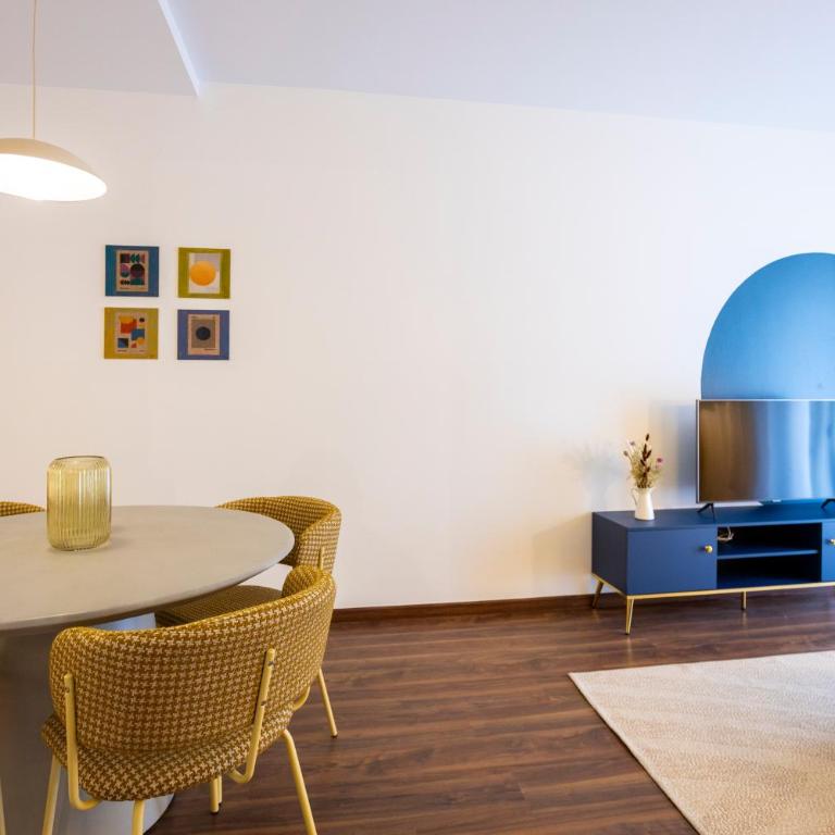 Sweett - Casa Bailen - Two-Bedroom Apartment - 6