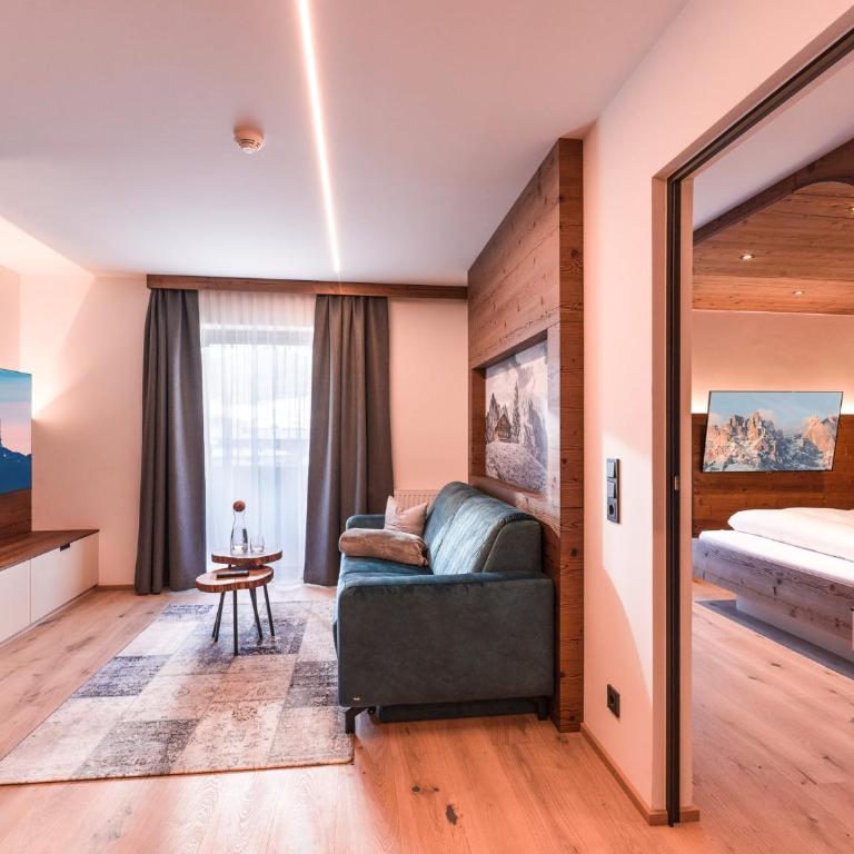Hotel Jakobwirt Westendorf - Suite mit Kingsize-Bett und Balkon - 6