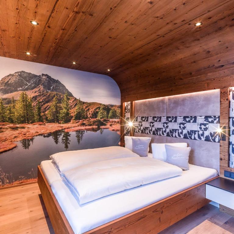 Hotel Jakobwirt Westendorf - Suite mit Kingsize-Bett und Balkon - 8