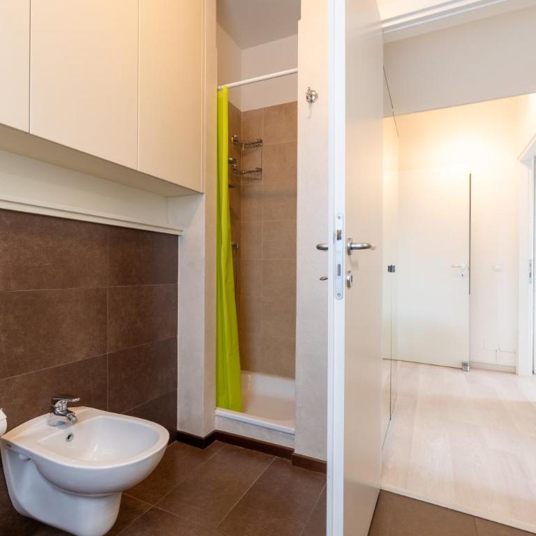 Iris - Two-Bedroom Apartment - 9