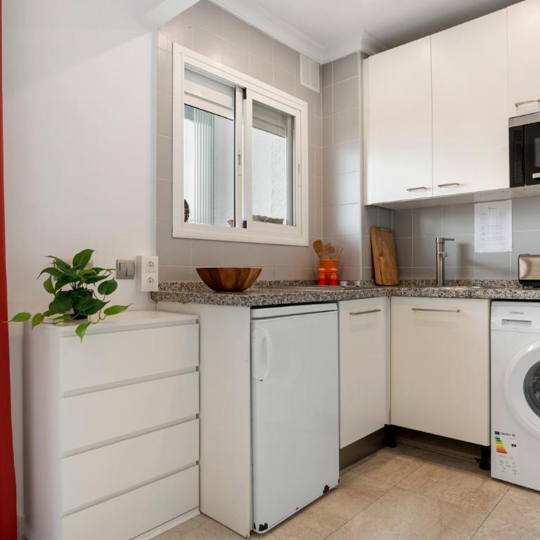 SKOL apartment in Marbella by Costarentals - M27 - Apartamento Estudio - 6