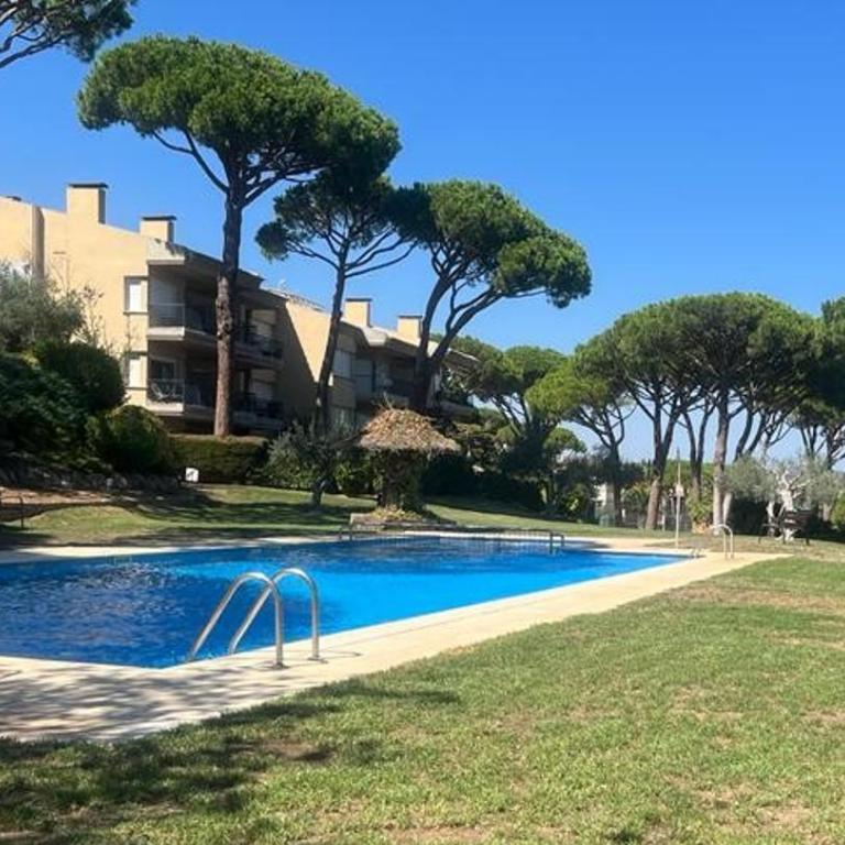 Vistas Mediterrani, maravillosas vistas en amplio apartamento con terraza, y piscina en zona de jardin - Apartamento - 2
