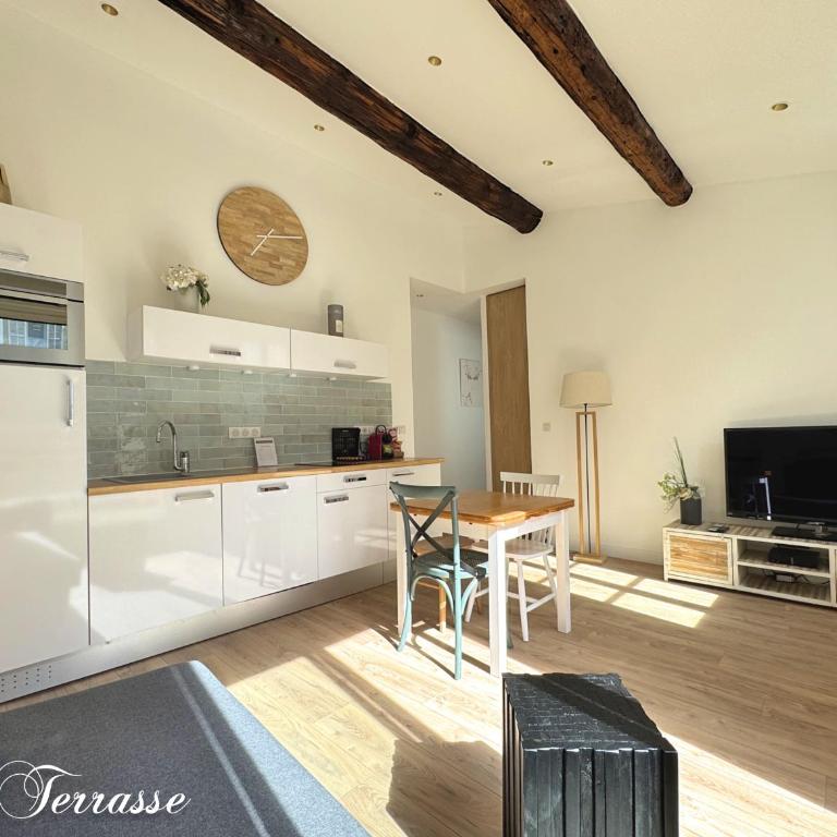 Les Appartements du Vieux Port - Appartement 1 Chambre avec Terrasse (3 Adultes) - 1