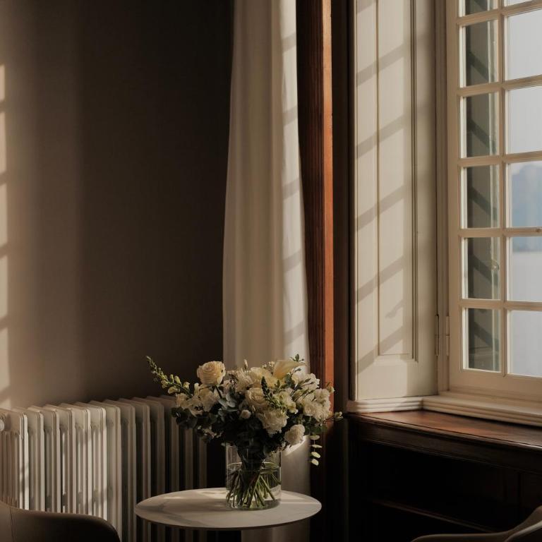 Hotel Villa Cipressi, by R Collection Hotels - Suite con Vista Lago - 5