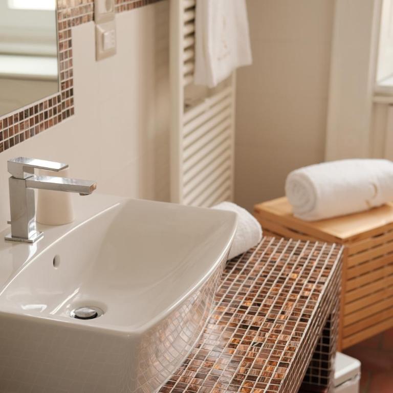 Hotel Royal Victoria, by R Collection Hotels - Suite con Vista Lago - 8