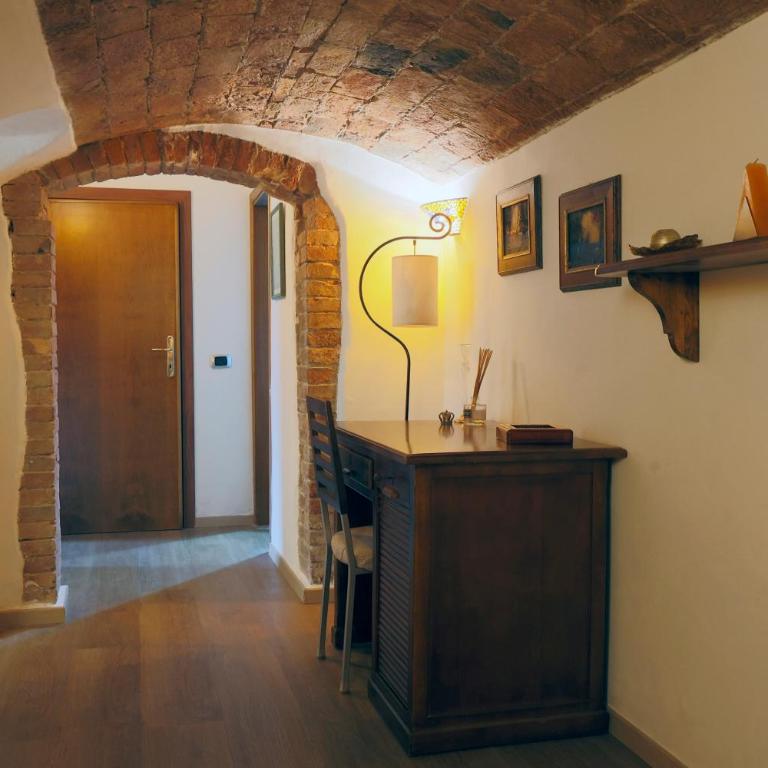 Martini86 - Comodo, subito fuori le Mura - NaonBnB - Two-Bedroom Apartment - 16