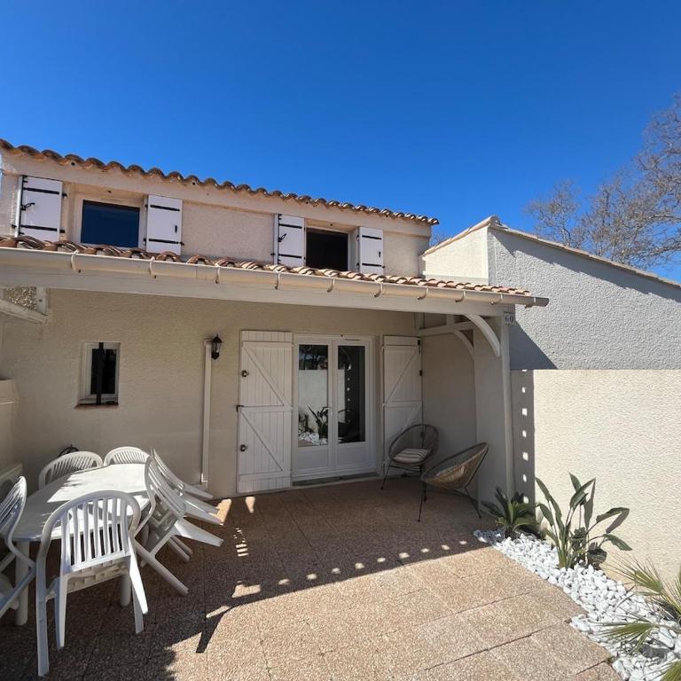 Villa ensoleillée Richelieu - Two-Bedroom House - 1