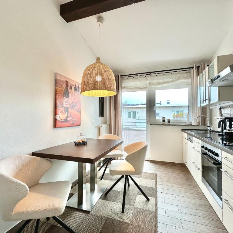 kleines Penthouse - fewo-badhindelang - Apartment mit 1 Schlafzimmer - 2