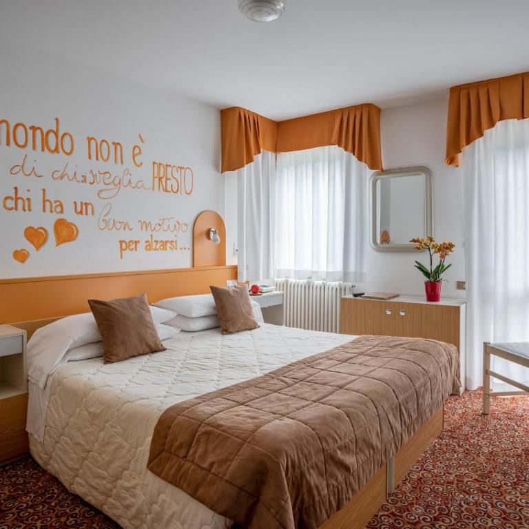 Hotel Europa - Camera Matrimoniale con Balcone - 2