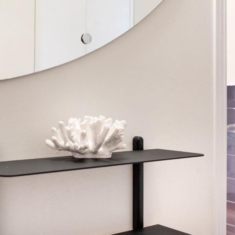 Spacious & Comfortable Apartment in Barcelona City Center - Three-Bedroom Apartment - 30