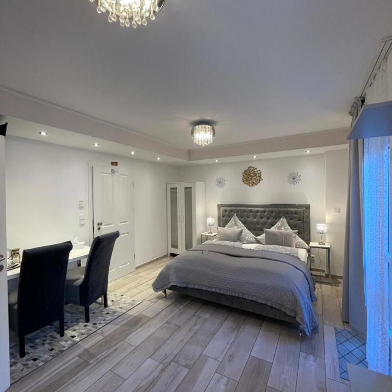 House LA Neuschwanstein Blick - Budget City Hotel - Deluxe Doppelzimmer mit Kingsize-Bett – Nebengebäude - 7