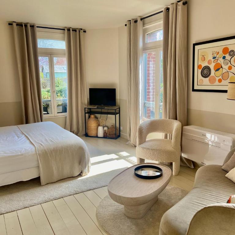 VILLA DU CEDRE Honfleur - Suite Junior - Vue sur Jardin - 2