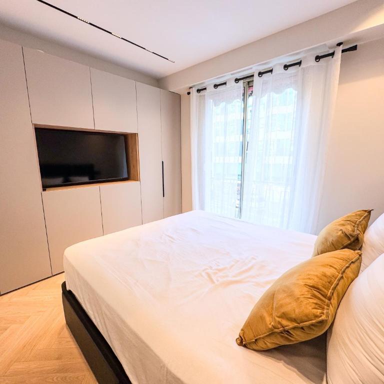 GRAY DUBOY D'ANGERS Luxury 3 bedrooms Croisette - Apartment - 48